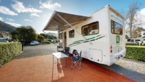 6 GC 4 Berth Henty