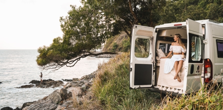 Opening your campervan for ventilation and airfl